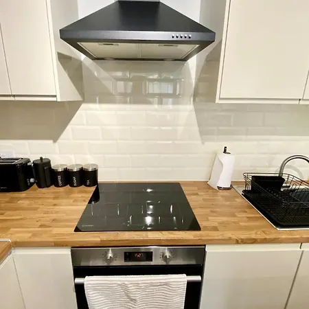 1 Bedroom Flat Near Southmead Hospital * Bristol