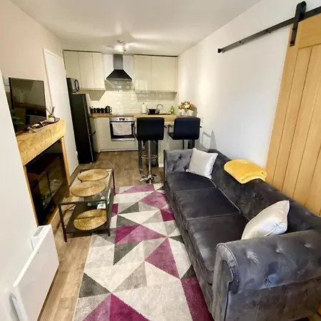 1 Bedroom Flat Near Southmead Hospital * Bristol