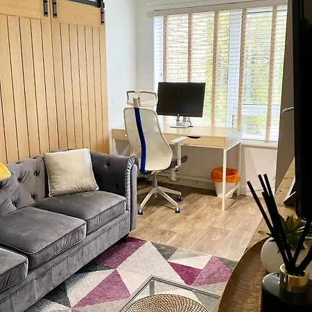 1 Bedroom Flat Near Southmead Hospital Apartment